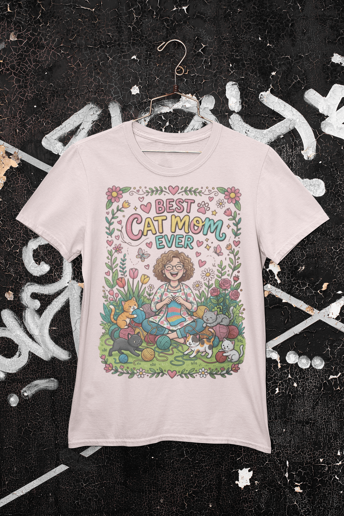 Best Cat Mom Ever T-Shirt – Cute Floral Cat Lover Tee